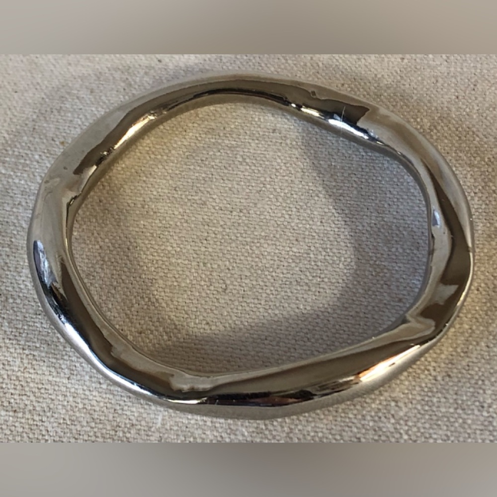 Vintage Modernist Silver Plate/tone Bracelet fits up to 8.5” wrist